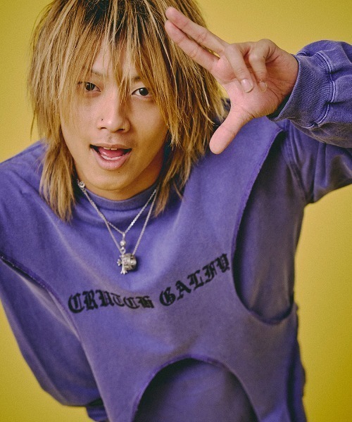 A'GEM/9 × .kom 『GALFY/ガルフィー』 穴の向こうにわんちゃんロンTee