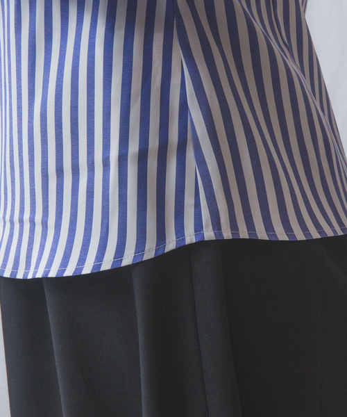 NARACAMICIE(ナラカミーチェ)の「【NARACAMICIE】ストレッチストライプフロントフリル長袖シャツ(シャツ/ブラウス・レディース・ブラウン/ブルー・M/L)」の21枚目の写真