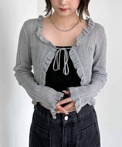 archives（アルシーヴ）の「フリルシアーリブニットカーディガン（カーディガン/ボレロ・レディース・オフホワイト/ブラック/グレー・MEDIUM）」の4枚目の写真