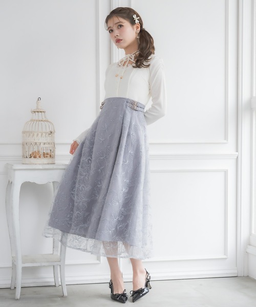 couture BY ROJITA(クチュールバイロジータ)の「フラワー刺繍ドッキングワンピース(ワンピース・レディース・ブルー/アイボリー/ブラック/ピンク・FREE)」の8枚目の写真