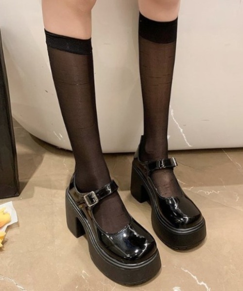 yuue' ( wear )(ユーイ)の「厚底タンクソールストラップパンプス(ローファー・レディース・ブラック/ブラック系その他・23.5cm/24.5cm)」の13枚目の写真