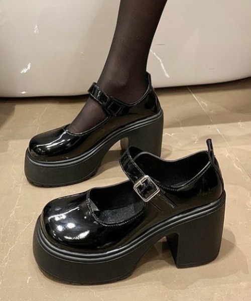 yuue' ( wear )(ユーイ)の「厚底タンクソールストラップパンプス(ローファー・レディース・ブラック/ブラック系その他・23.5cm/24.5cm)」の15枚目の写真