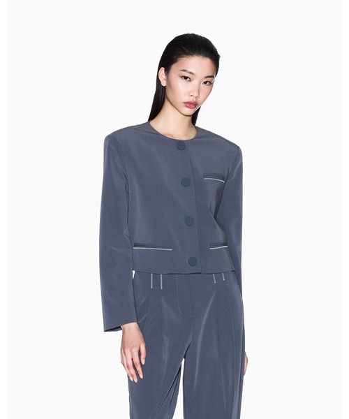 ARMANI EXCHANGE（アルマーニエクスチェンジ）の「【A|X アルマーニ エクスチェンジ】ステッチデザイン ノーカラージャケット（ノーカラージャケット・レディース・ブルーグレー・4/2）」の7枚目の写真