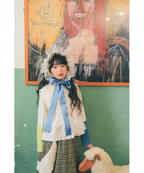unica(ユニカ)の「ファーニットフリルベスト(ベスト・キッズ・レッド/ブラック/オフホワイト・XL/L/S)」の15枚目の写真