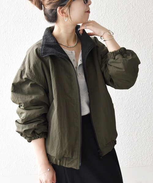 SHIPS any: ナイロン × ボア リバーシブル スタンドカラー