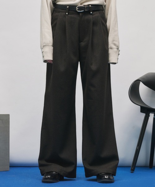 SELLE GLANT(セレグランテ)の「TWO-TUCK BAGGY DESIGN SLACKS/2タックバギーデザインスラックスパンツ【SET-UP着用可】(スラックス・メンズ・ブラック系/ブラック/グレー/ダークブラウン系/ブラック系1/ブラック系2・SMALL/MEDIUM/LARGE)」の6枚目の写真