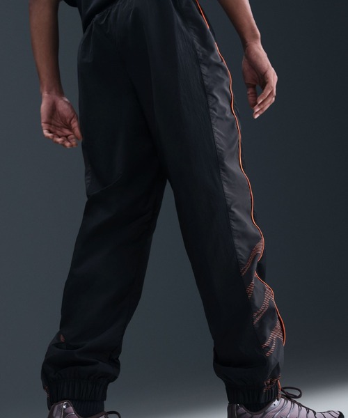 NIKE（ナイキ）の「NIKE M NSW TN PANT WOVEN / ナイキ NSW TN ウーヴン パンツ 【SP】（その他パンツ・メンズ・ブラック・M/S/XXL/XL/L）」の9枚目の写真