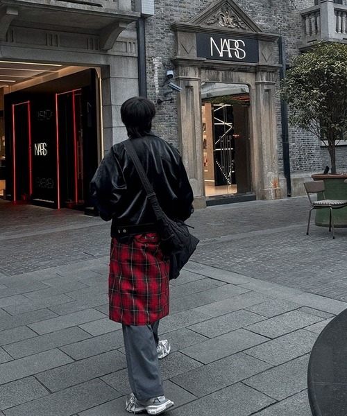 ASCLO（エジュクロ）の「ASCLO／ウエストマークチェックシャツ（シャツ/ブラウス・メンズ・レッド/ブラック・FREE）」の20枚目の写真