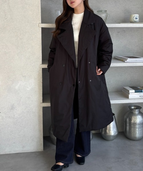 TREOVER(トレオーバー)の「軽さと暖かさを実現させた中綿ロングコート(チェスターコート・レディース・ブラック/アイボリー/カーキ・FREE)」の12枚目の写真