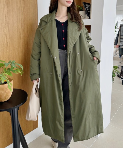 TREOVER(トレオーバー)の「軽さと暖かさを実現させた中綿ロングコート(チェスターコート・レディース・ブラック/アイボリー/カーキ・FREE)」の5枚目の写真