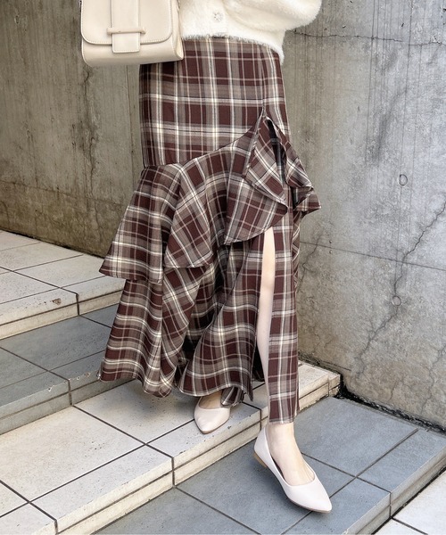 INGNI（イング）の「【WEB限定】チェック柄バックレースアップアシメスリットスカート（スカート・レディース・ブラウン系その他2/ブラック系・FREE）」の17枚目の写真