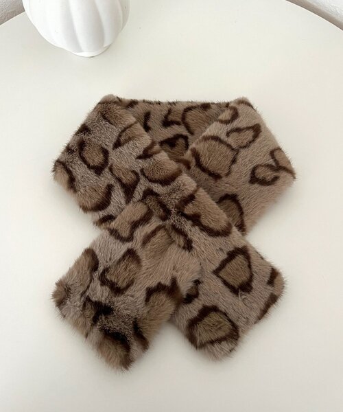 prose verse(プロズヴェール)の「レオパードファーティペット(マフラー・レディース・ブラウン/ベージュ・FREE)」の2枚目の写真