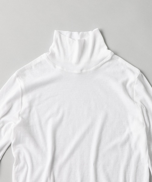kuros'(クロス)の「【kuros’オリジナル】タートルネックコットンシアーロングスリーブTシャツ(Tシャツ/カットソー・レディース・ホワイト/ブラック・SMALL/MEDIUM)」の5枚目の写真