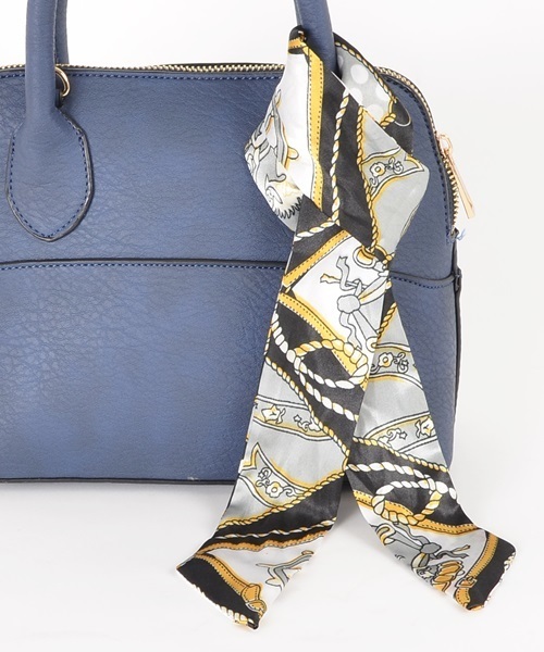 Khaju(カージュ)の「Khaju: スカーフミニバッグ□(ショルダーバッグ・レディース・アイボリー/ベージュ/ネイビー/ブラック・ONE SIZE)」の10枚目の写真