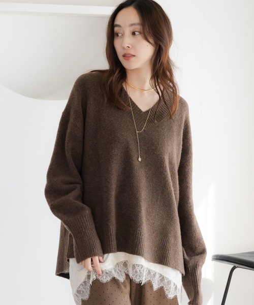 Elura(エルーラ)の「スフレVネックニット/612204(ニット/セーター・レディース・オフホワイト/ライトピンク/ライトイエロー/グレー/チャコールグレー/ブラウン・FREE)」の1枚目の写真