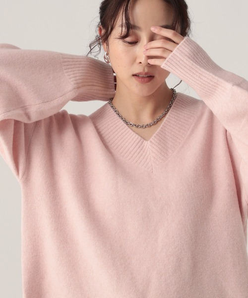 Elura(エルーラ)の「スフレVネックニット/612204(ニット/セーター・レディース・オフホワイト/ライトピンク/ライトイエロー/グレー/チャコールグレー/ブラウン・FREE)」の6枚目の写真