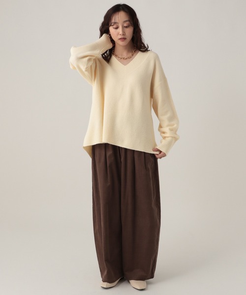 Elura(エルーラ)の「スフレVネックニット/612204(ニット/セーター・レディース・オフホワイト/ライトピンク/ライトイエロー/グレー/チャコールグレー/ブラウン・FREE)」の12枚目の写真