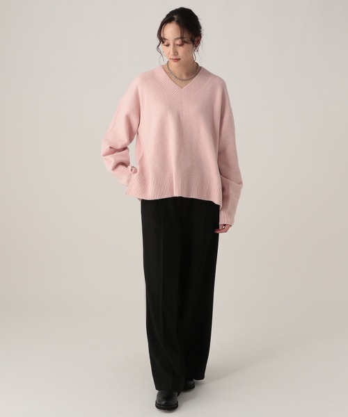 Elura(エルーラ)の「スフレVネックニット/612204(ニット/セーター・レディース・オフホワイト/ライトピンク/ライトイエロー/グレー/チャコールグレー/ブラウン・FREE)」の20枚目の写真