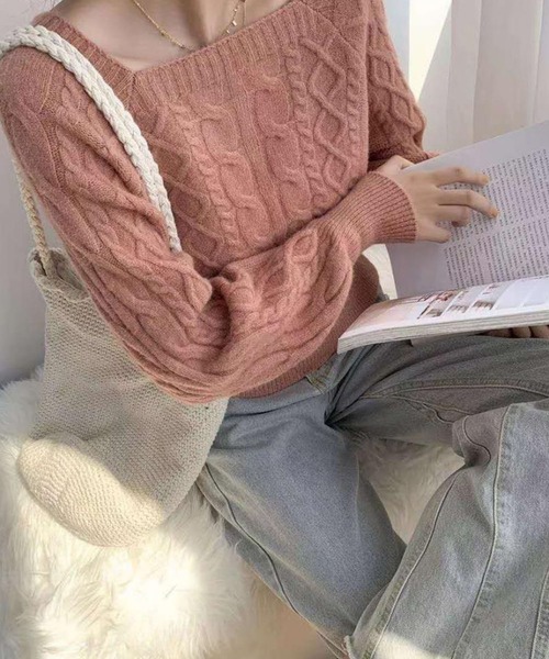 meJane(ミージェーン)の「スクエアネック ケーブルニット(ニット/セーター・レディース・ダークベージュ/ピンク/ブラック/オフホワイト・FREE)」の4枚目の写真