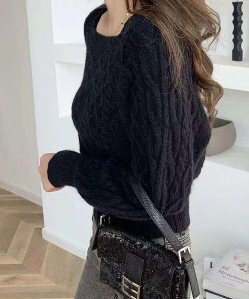 meJane(ミージェーン)の「スクエアネック ケーブルニット(ニット/セーター・レディース・ダークベージュ/ピンク/ブラック/オフホワイト・FREE)」の3枚目の写真