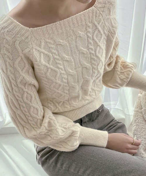 meJane(ミージェーン)の「スクエアネック ケーブルニット(ニット/セーター・レディース・ダークベージュ/ピンク/ブラック/オフホワイト・FREE)」の11枚目の写真