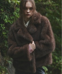 ad thie（アドティエ）の「テーラードカラー フェイクファーコート（その他アウター）」