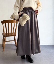 サテンバルーンスカート