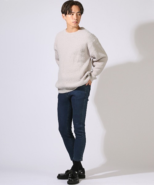 LUXSTYLE(ラグスタイル)の「フェザーヤーンクルーネックニット(ニット/セーター・メンズ・グレイッシュベージュ/ブラック/チャコールグレー・M/L)」の7枚目の写真