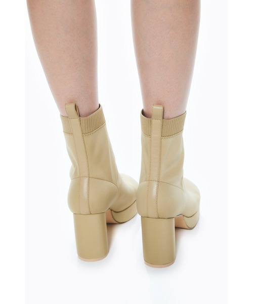 ENFOLD(エンフォルド)の「Socks ブーツ(ブーツ・レディース・ブラック/ベージュ・38/36/37)」の4枚目の写真
