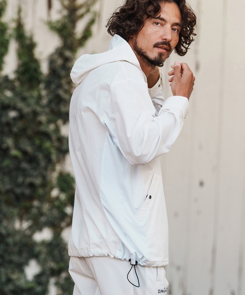 1minute 1second(ワンミニットワンセカンド)の「mpa4000-cursive embroidery nylon jersey hoodie パーカー(1M26H010)(パーカー・メンズ・ブラック/ネイビー/ホワイト・S/M/L/XL)」の4枚目の写真