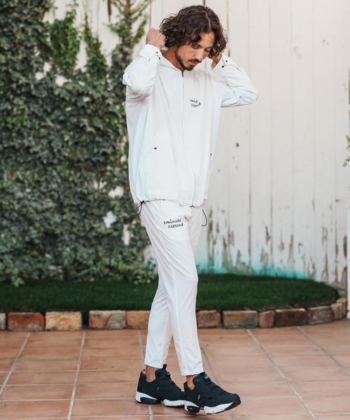 1minute 1second(ワンミニットワンセカンド)の「mpa4000-cursive embroidery nylon jersey hoodie パーカー(1M26H010)(パーカー・メンズ・ブラック/ネイビー/ホワイト・S/M/L/XL)」の7枚目の写真