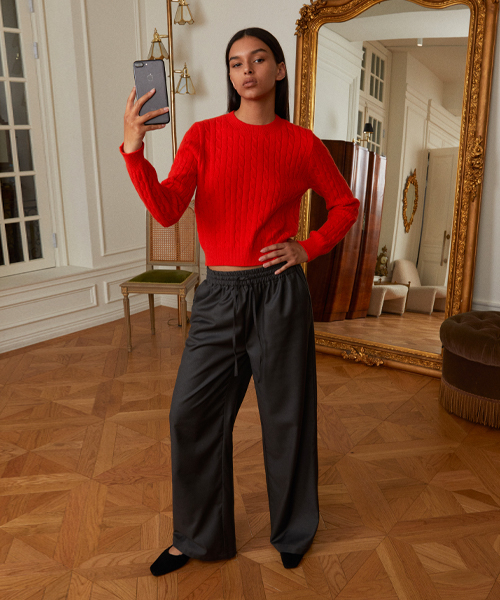 LADY VOLUME(レディーボリューム)の「CABLE ROUND CROP KNIT_RED(ニット/セーター・レディース・その他・SMALL/MEDIUM)」の1枚目の写真