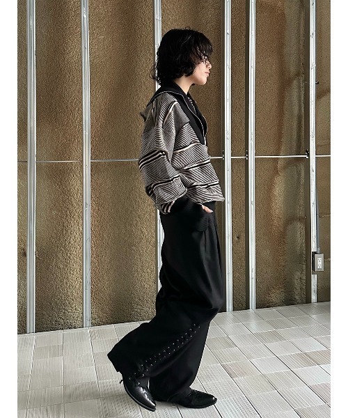 ELCHELE(エルチェレ)の「LACE UP BARREL PANTS(スラックス・レディース・ブラック/オリーブ・36/38)」の12枚目の写真
