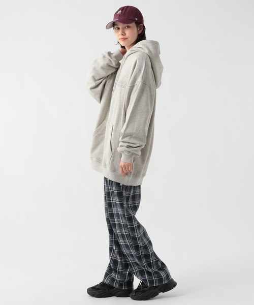 GEORGE'S（ジョージズ）の「プリントスウェットフーディー（パーカー・メンズ・ネイビー/杢グレー/ブルー・MEDIUM/LARGE）」の4枚目の写真