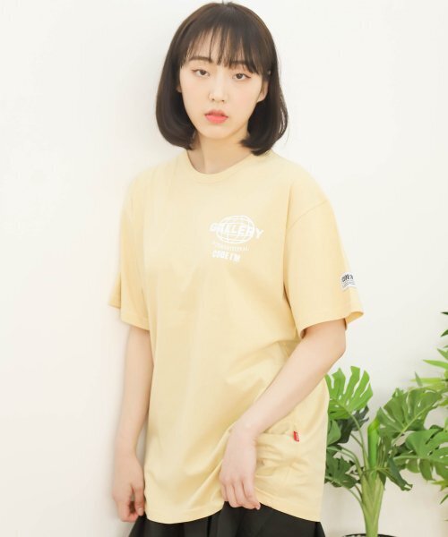 CODE I'M(コードアイエム)の「30番手シングル地球ロゴプリントオーバーサイズ半袖Tシャツイエロー(Tシャツ/カットソー・レディース・その他・X-LARGE/LARGE/MEDIUM)」の1枚目の写真