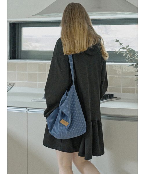 AVANT-G(アバン)の「Hooded Frill Mini Dress - BLACK(ワンピース・レディース・ブラック/チャコール・FREE)」の7枚目の写真