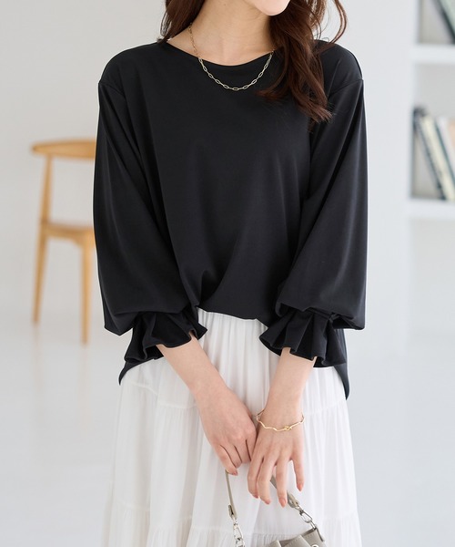 alotta(アロッタ)の「袖タックデザインプルオーバー(Tシャツ/カットソー・レディース・ホワイト/イエロー/ブラック/グレイッシュベージュ・M/L/LL/3L)」の9枚目の写真
