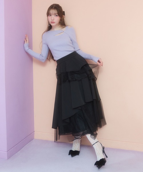 REDYAZEL(レディアゼル)の「アシンメトリーレイヤードライクニットプルオーバー(ニット/セーター・レディース・ブラック/ブルー/オフホワイト/ラベンダー・FREE)」の11枚目の写真