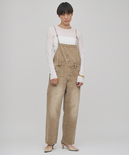 Whim Gazette（ウィムガゼット）の「カラーデニムオールインワン（つなぎ/オールインワン・レディース・キャメル・FREE/38）」の2枚目の写真
