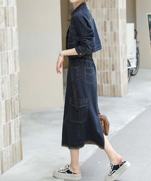 FAVORITO(ファヴォリート)の「デニムショートトップススカートセットアップ(セットアップ・レディース・ブルー・S/M/L)」の5枚目の写真