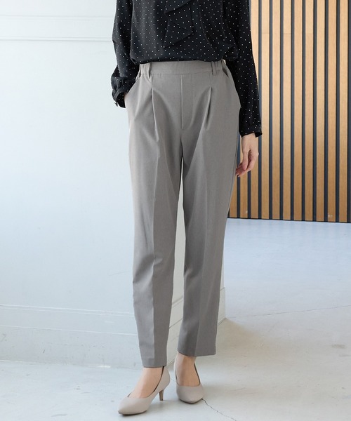 Honeys（ハニーズ）の「【美ージー・ストレッチ・マシンウォッシャブル・イージーケア】美ージーテーパード（股下６３ｃｍ）（スラックス・レディース・ネイビー/ミント/ラベンダー/ピンク/ライトグレー系2/ライトグレー系1/ブラック/アイボリー・3L/L/LL/M/S/SS）」の4枚目の写真