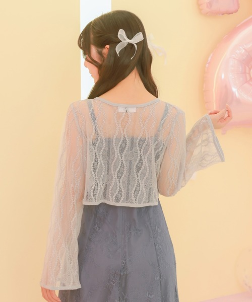 Retica(レティカ)の「ボレロ 結婚式 ショート丈 長袖 総レース シアー カーディガン 30代 お呼ばれ 二次会 パーティー(カーディガン/ボレロ・レディース・グレー/ブラック・M)」の5枚目の写真