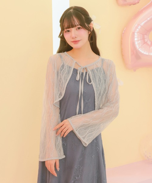 Retica(レティカ)の「ボレロ 結婚式 ショート丈 長袖 総レース シアー カーディガン 30代 お呼ばれ 二次会 パーティー(カーディガン/ボレロ・レディース・グレー/ブラック・M)」の7枚目の写真