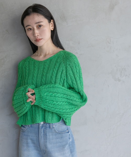 A part by（アパートバイ）の「ケーブルＶネックニットプルオーバー（ニット/セーター・レディース・イエロー系その他2/グリーン系その他4/オフホワイト・FREE）」の10枚目の写真