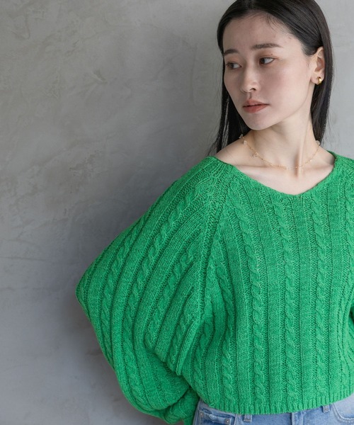 A part by（アパートバイ）の「ケーブルＶネックニットプルオーバー（ニット/セーター・レディース・イエロー系その他2/グリーン系その他4/オフホワイト・FREE）」の12枚目の写真