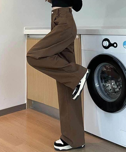 SallyLunn(サリーラン)の「タックワイドカラーパンツ(その他パンツ・レディース・ブラウン/ベージュ・MEDIUM/LARGE)」の4枚目の写真