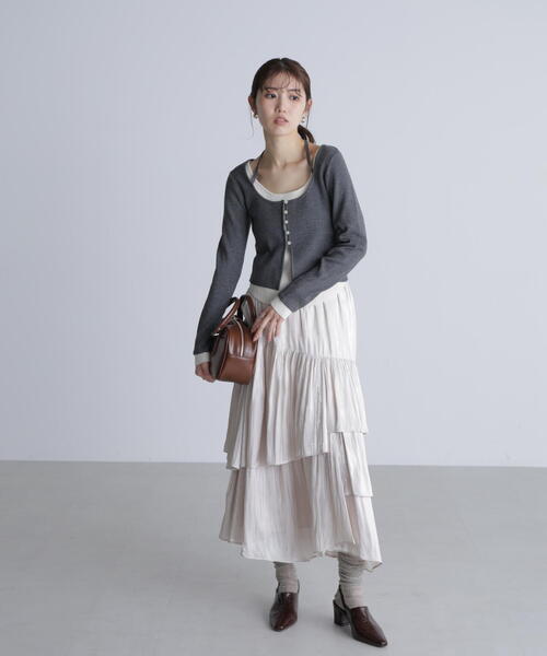 FREE'S MART（フリーズマート）の「シャイニーフリルティアードスカート（スカート・レディース・ホワイト/グレー/ブラック・MEDIUM/SMALL）」の17枚目の写真