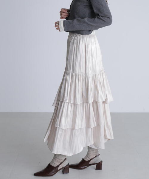 FREE'S MART（フリーズマート）の「シャイニーフリルティアードスカート（スカート・レディース・ホワイト/グレー/ブラック・MEDIUM/SMALL）」の20枚目の写真