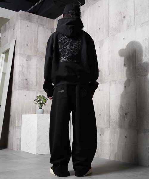 1111clothing(ワンフォークロージング)の「NEW JACK 刺繍 クロップド ZIPパーカー / NEW JACK Embroidered Cropped Zip Hoodie(パーカー・メンズ・グレイッシュベージュ/ブラック・M/L)」の14枚目の写真