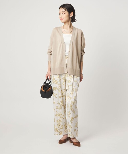 green label relaxing（グリーンレーベルリラクシング）の「シャーリー Vネック ニット カーディガン ウォッシャブル（カーディガン/ボレロ・レディース・ブラック/ライム/ベージュ・FREE）」の18枚目の写真
